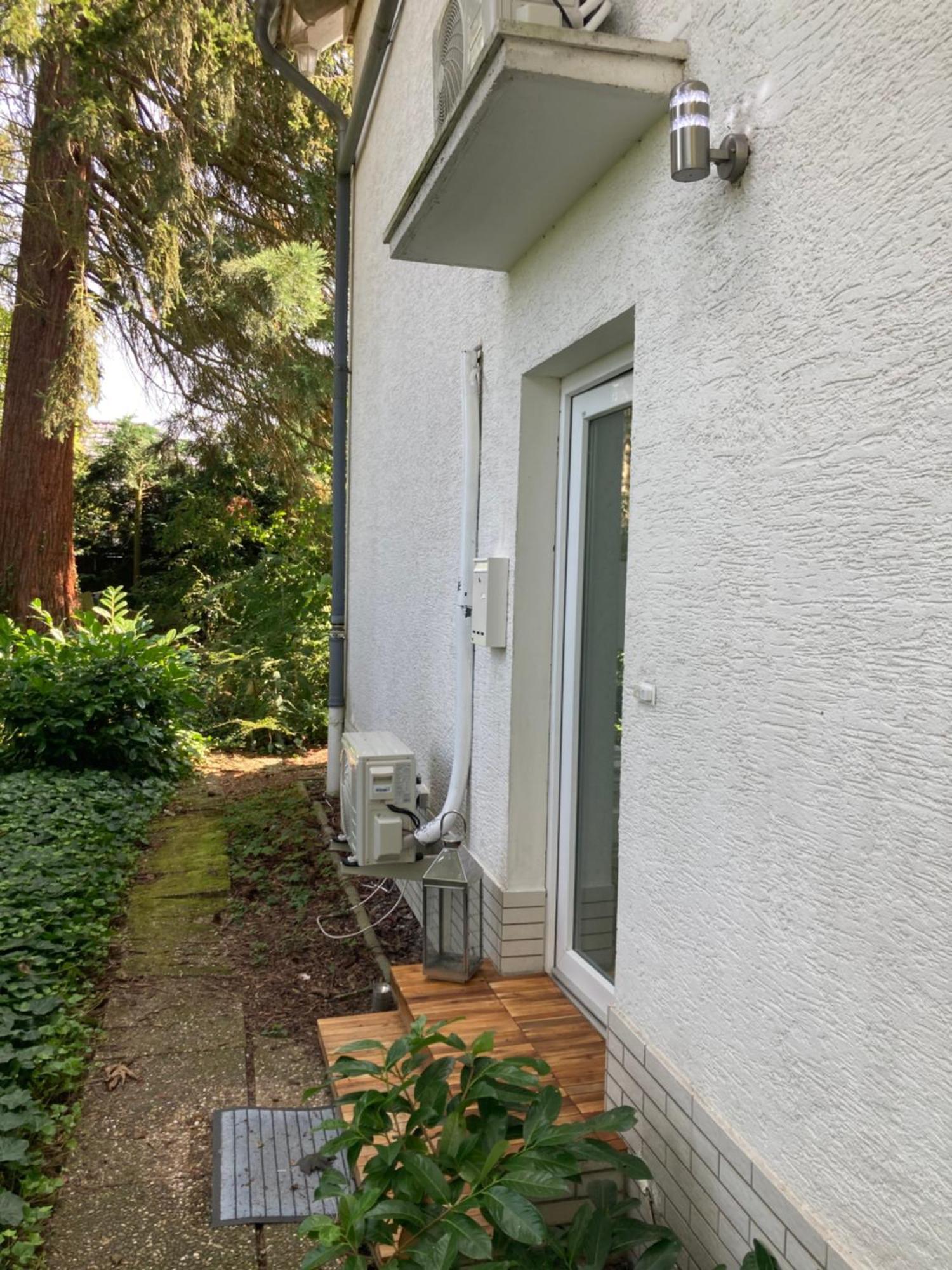 陶努斯施泰因Amselweg Am Waldrand Gelegen Netflix Eigener Carport Uvm公寓 外观 照片